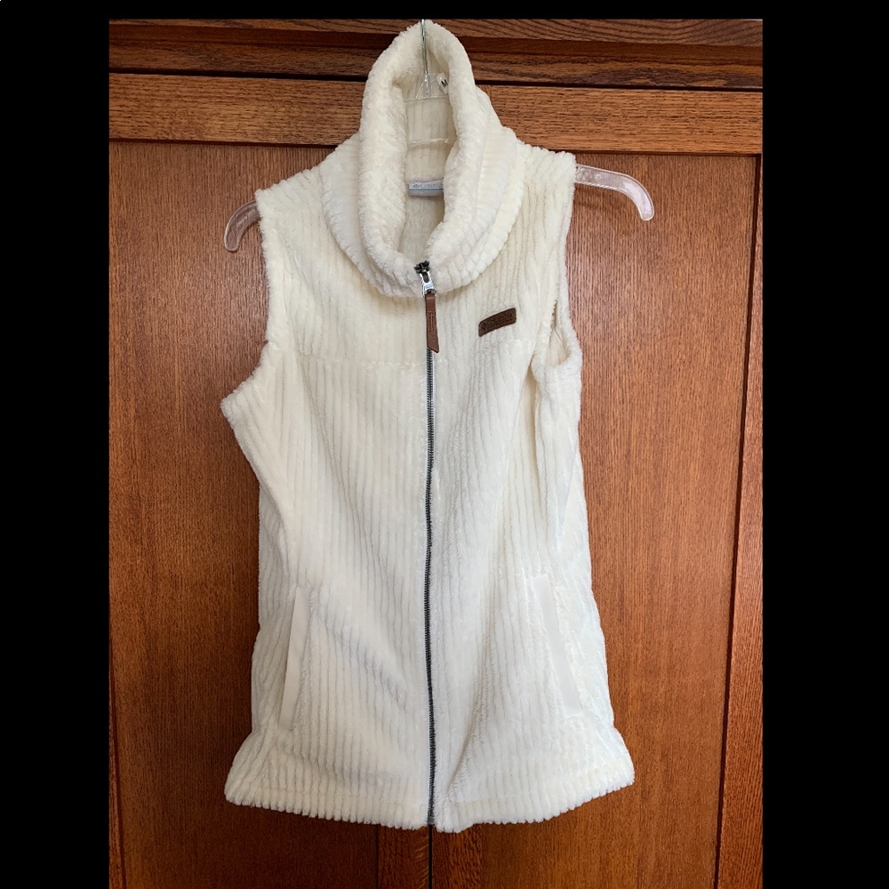 Columbia vest